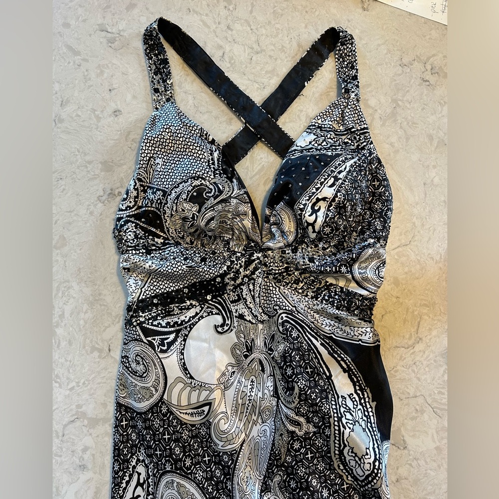 Dave & Johnny Black and White Paisley Maxi Dress with Crisscross Straps size 5/6 - Picture 5 of 16